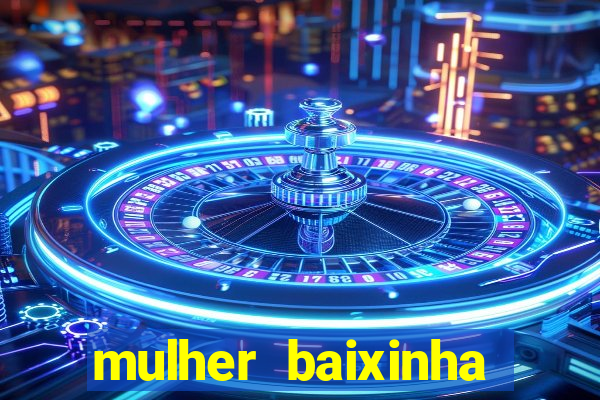 mulher baixinha transando com homens altos