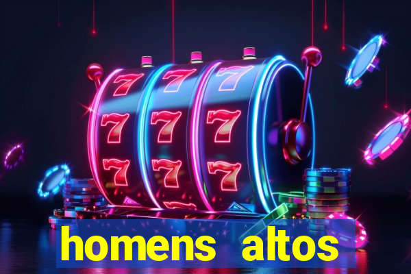 homens altos sarados pelados