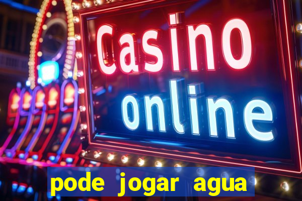 pode jogar agua fervente na pia