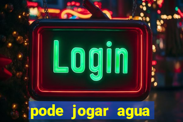 pode jogar agua quente no vaso