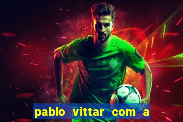 pablo vittar com a camisa do fluminense