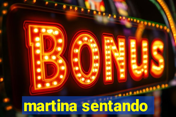martina sentando