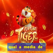 qual a media de escanteio por jogo