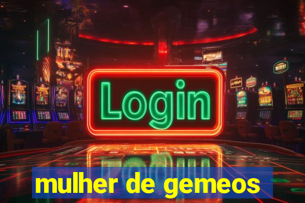 mulher de gemeos